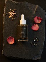 Rosée Vivante — Sérum Gelée Prébiotique Équilibrant — ingrédients flat lay — CAMENYS