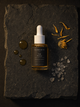 Voile Précieux - Huile Visage Apaisante au CBD - 15 ml — ingrédients flat lay — CAMENYS