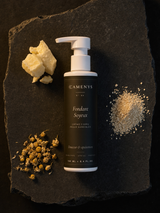 Fondant Soyeux — Crème Corps Apaisante Peaux Sensibles — ingrédients flat lay — CAMENYS