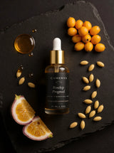 Douceur Progressive - Sérum Rétinol Doux, Anti-âge Progressif — ingrédients flat lay — CAMENYS